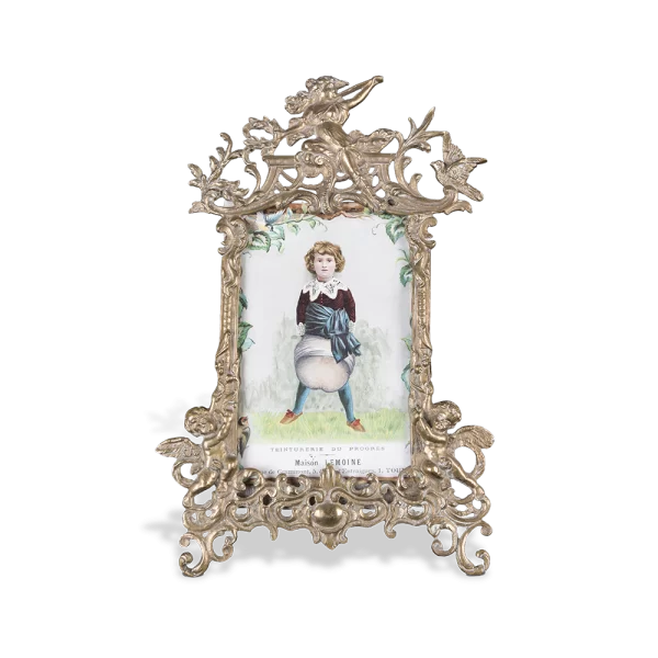 Niño con moño, 1977. 28×18×2 cm, mixta.